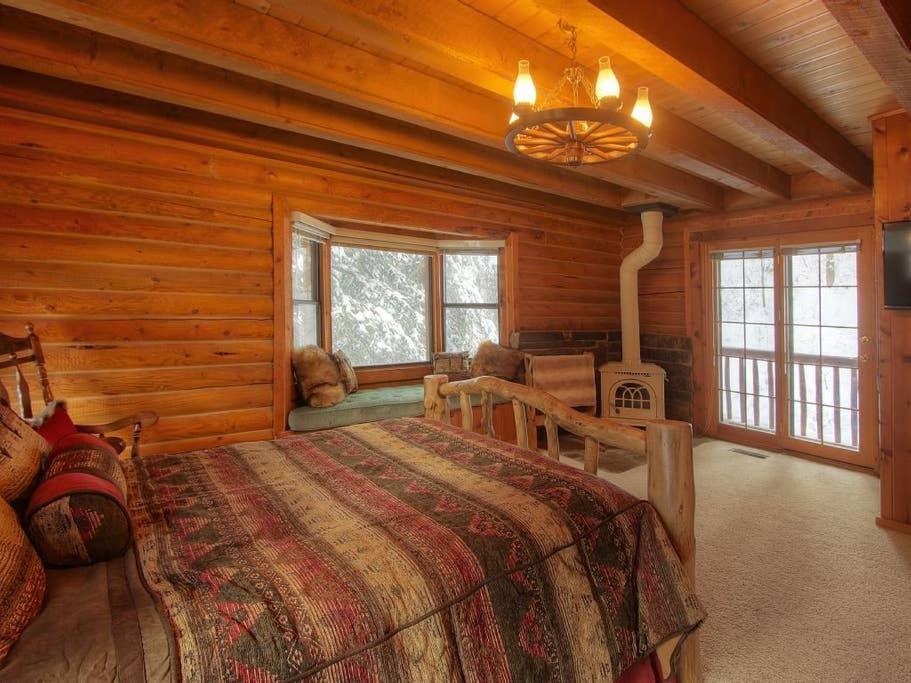 Log Cabin On The Stream Sundance, Utah Exterior foto
